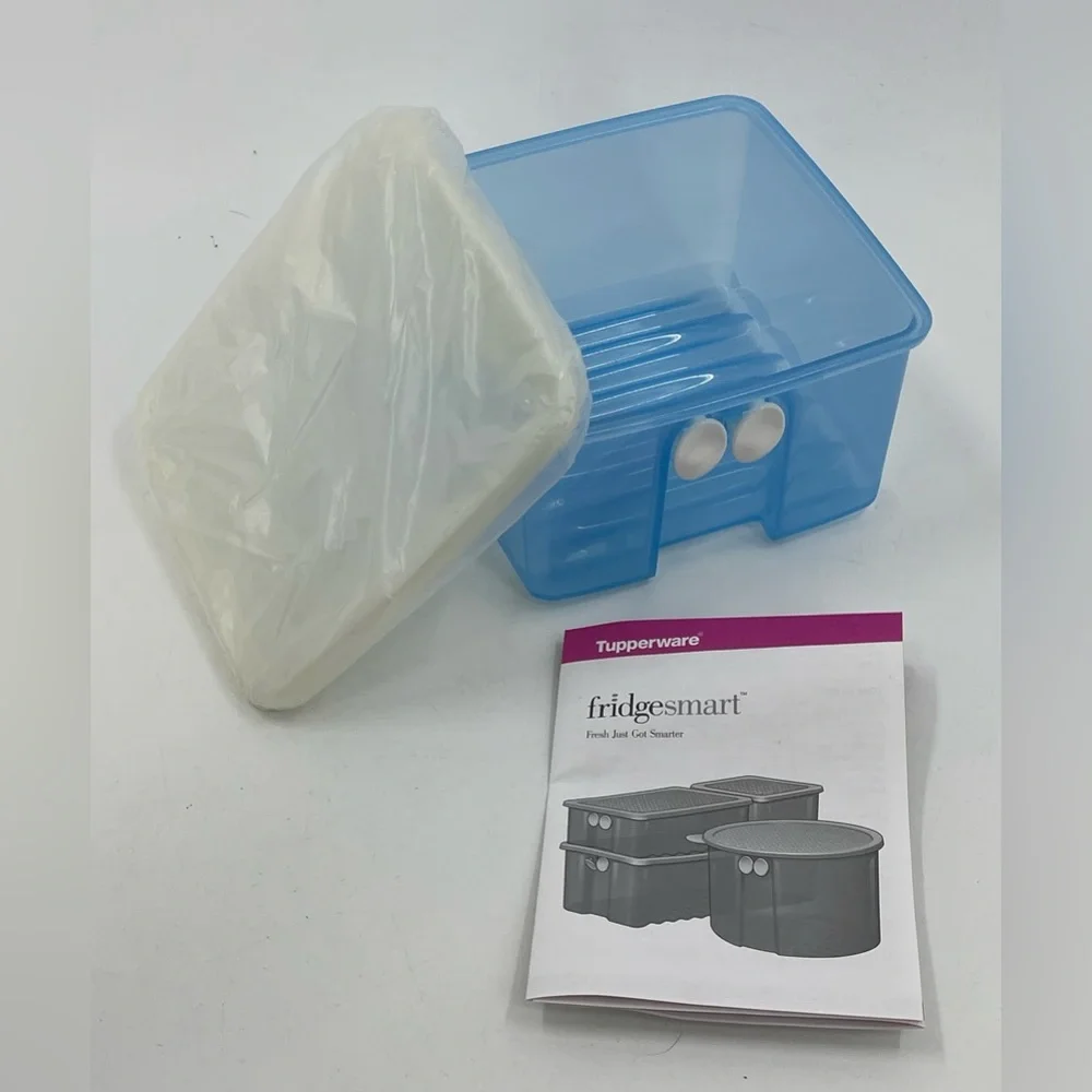 Tupperware Fridge Smart #3993A Vented Fruit  Vegetable Container w/ Seal Lid NEW